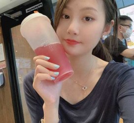 德阳雇用网红商务伴游女(雇用网红商务伴游女员工)