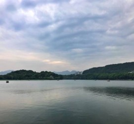 德阳杭州自助游(杭州自助游旅游攻略)
