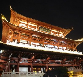 德阳长沙旅游攻略(长沙旅游攻略景点必去长沙美食街)