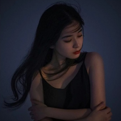 德阳伴游女生谢悦悦的资料