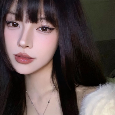 德阳伴游女生钟晚意的资料
