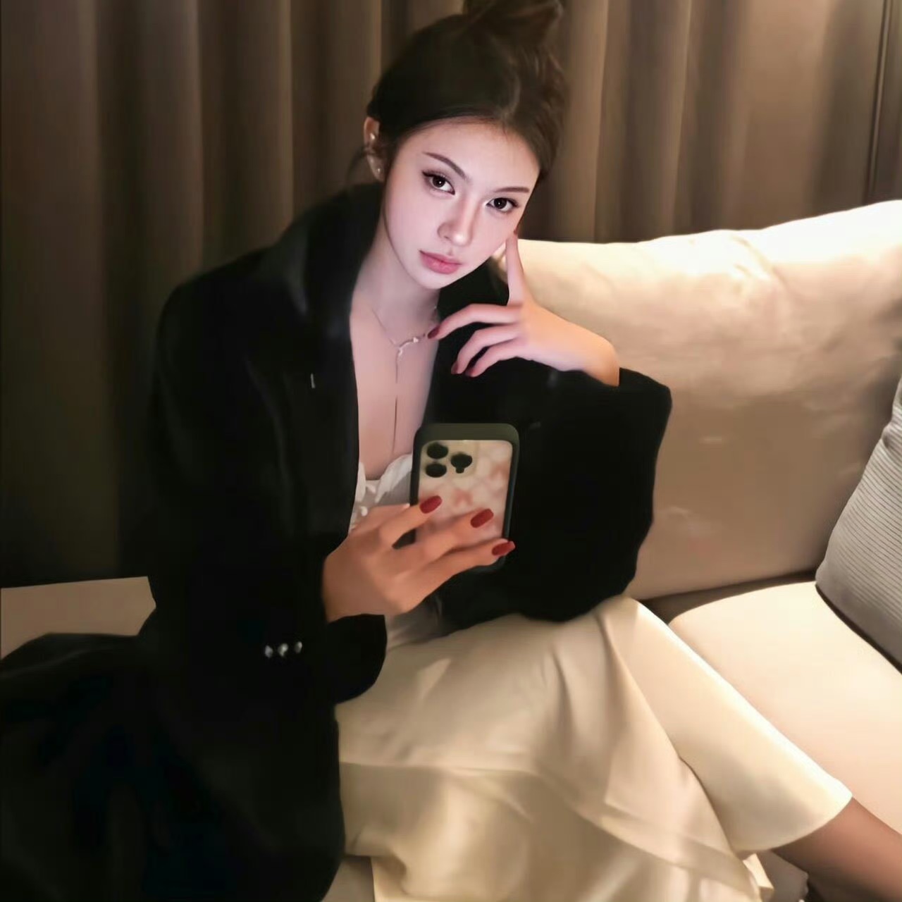 德阳伴游女生周语言的资料
