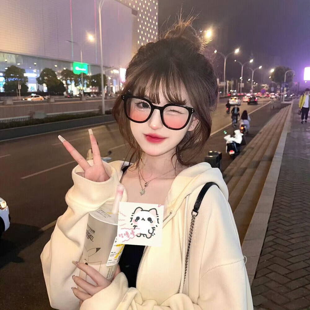 德阳伴游女生KIKI的资料
