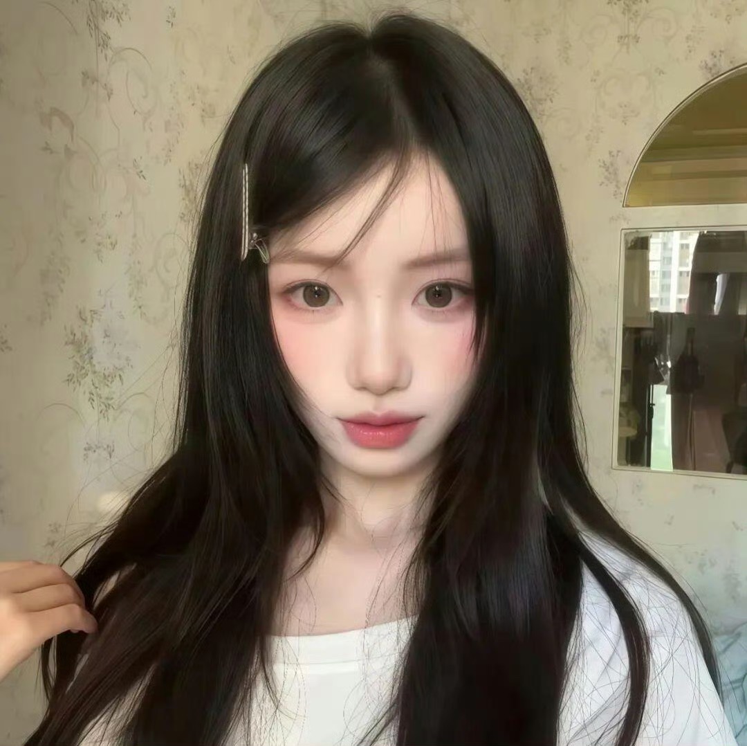 德阳伴游女生雨桐的资料