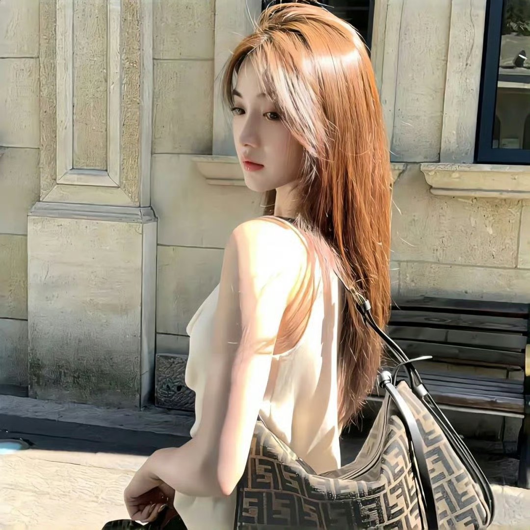 德阳伴游女生夏夏的资料