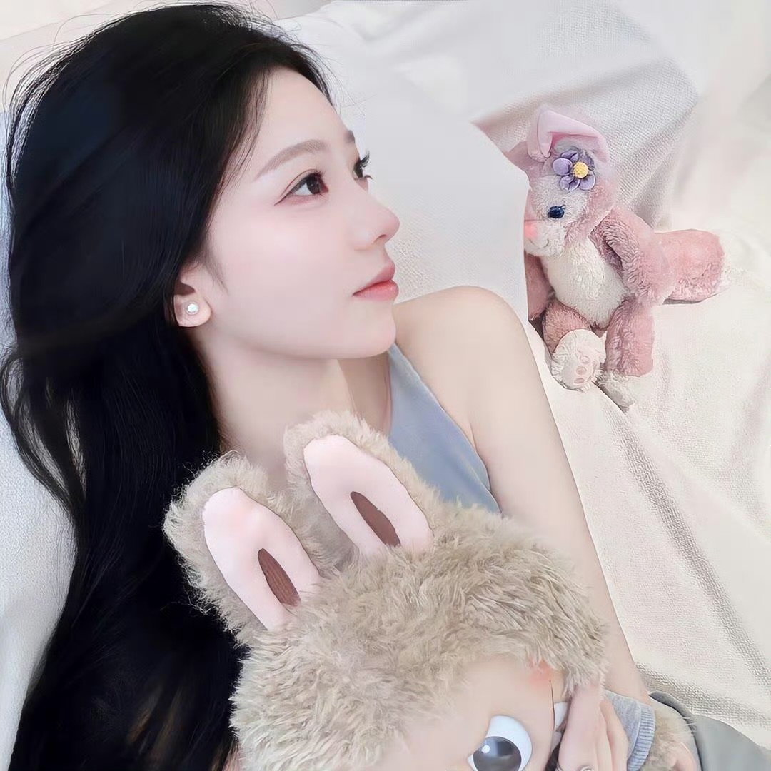 德阳伴游女生林雾眠的资料