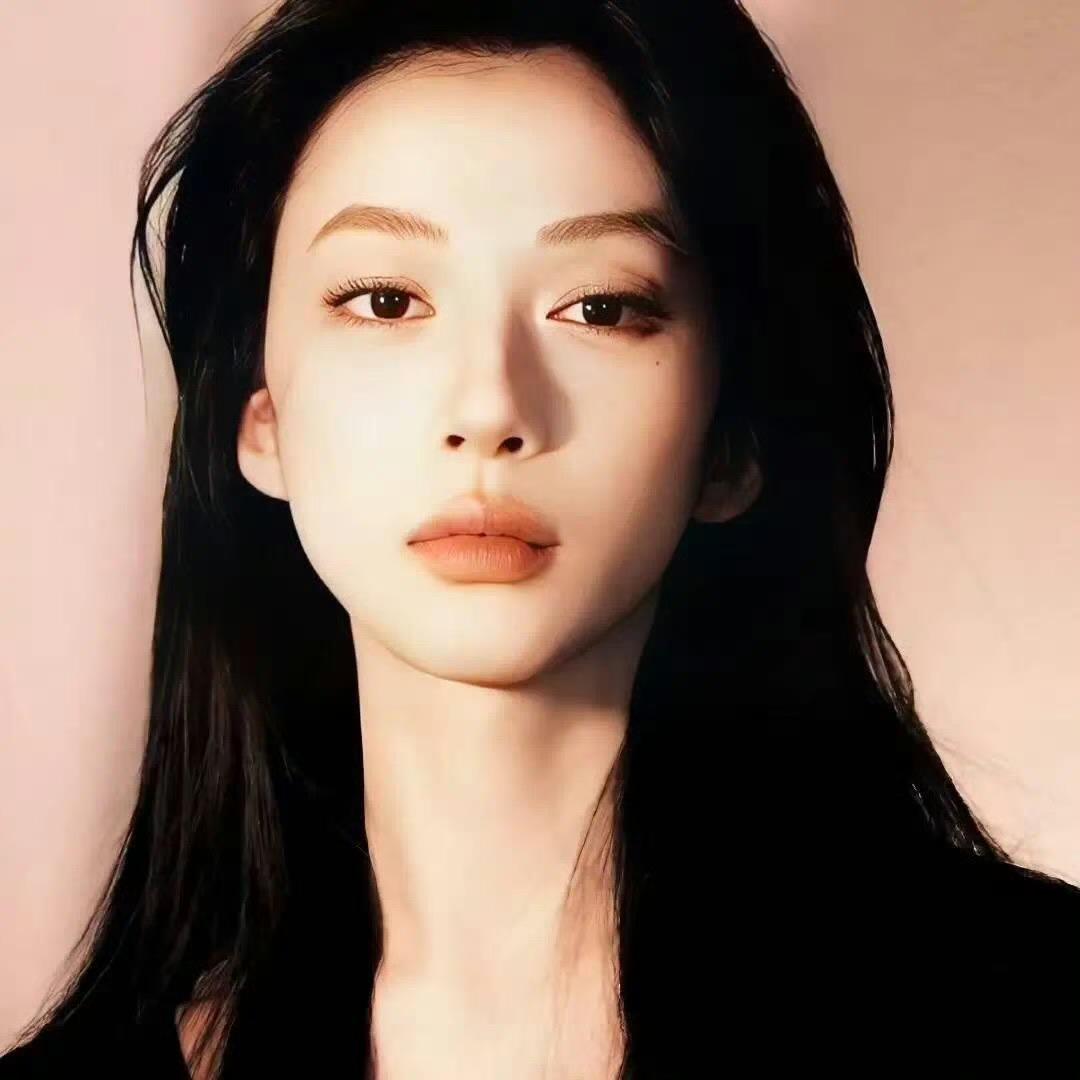 德阳伴游女生佘锦的资料