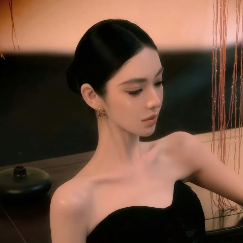 德阳伴游女生 | Emily的资料
